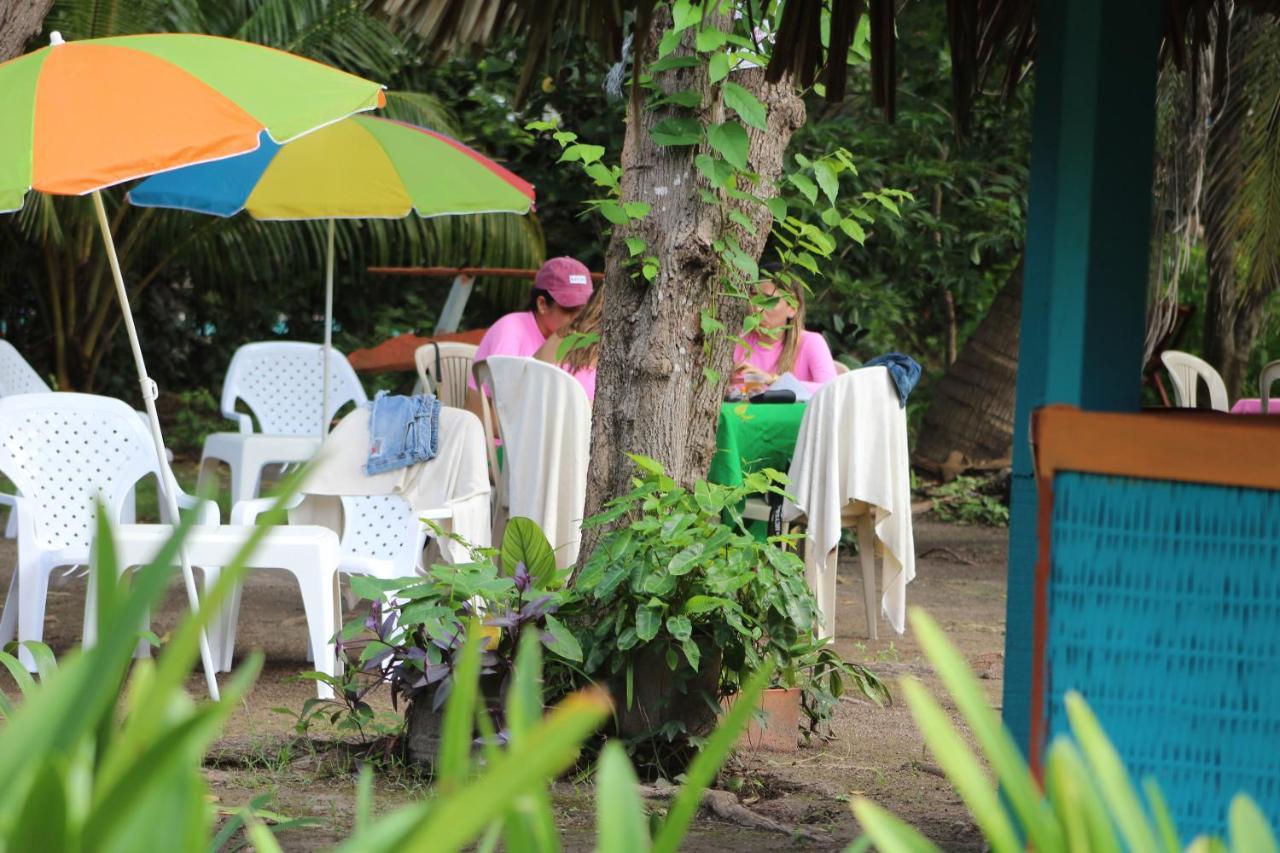 Eco Hotel Las Palmeras Isla Grande  Exterior photo